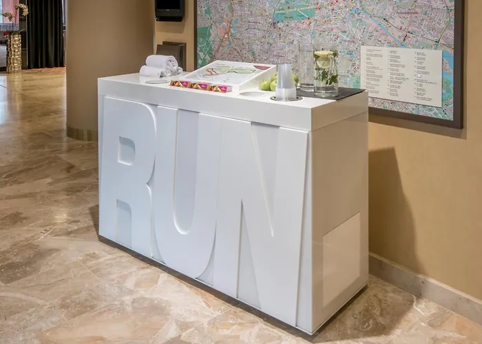 Crowne Plaza Centre Ku'damm By Ihg فندق 4*