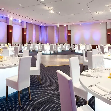 Crowne Plaza Centre Ku'damm By Ihg Hotell