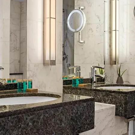 Crowne Plaza Centre Ku'damm By Ihg فندق 4*