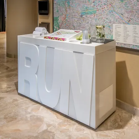 Crowne Plaza Centre Ku'damm By Ihg Szálloda 4*