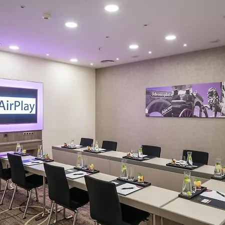 Crowne Plaza Centre Ku'damm By Ihg Otel 4*