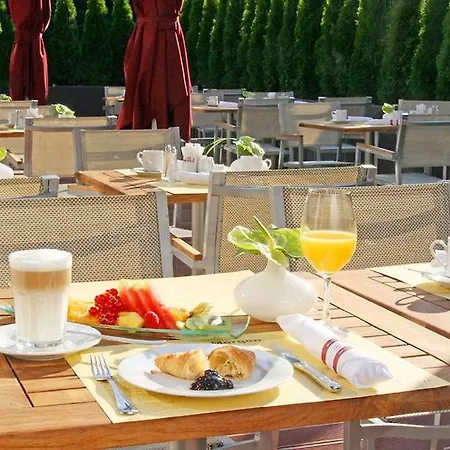 Crowne Plaza Centre Ku'damm By Ihg Hotel