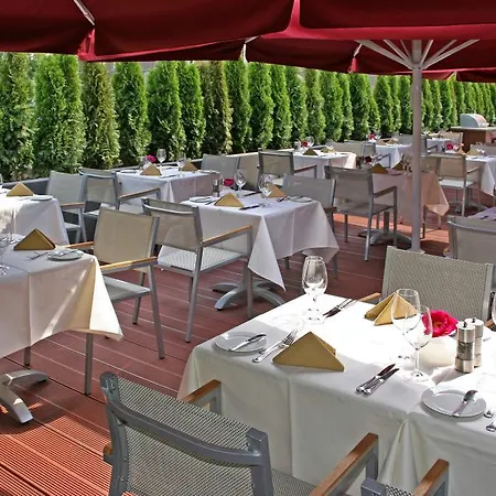 Hotel Crowne Plaza Centre Ku'damm By Ihg 4*