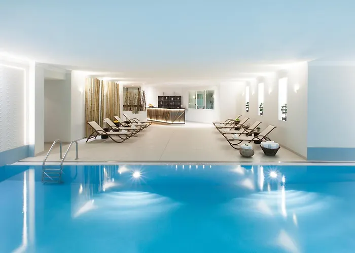 Crowne Plaza Centre Ku'damm By Ihg 4*