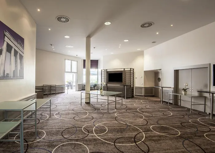 Crowne Plaza Centre Ku'damm By Ihg מלון